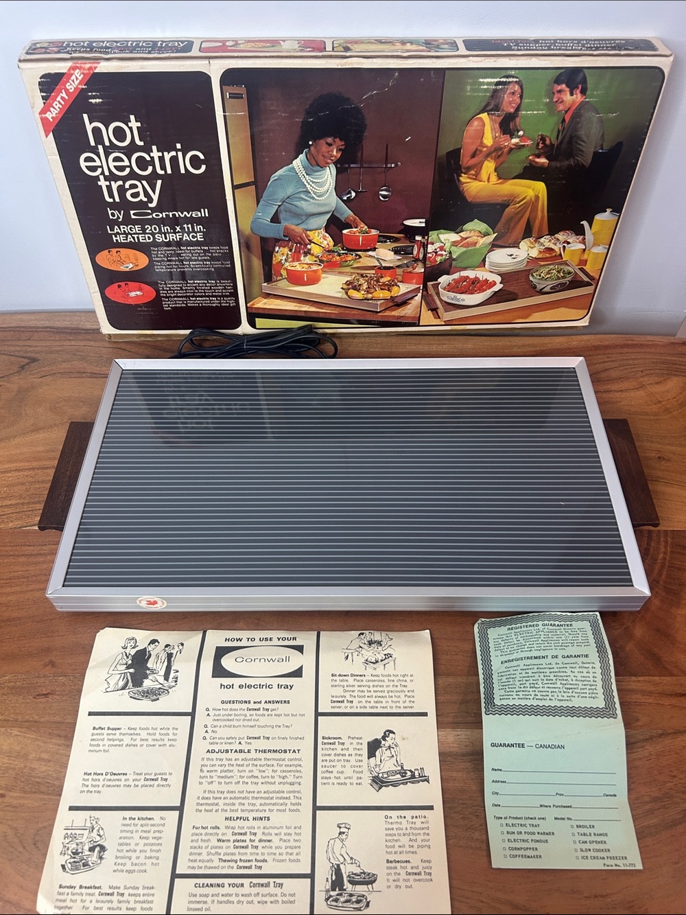 1973 Vintage Cornwall Hot Electric Warming Tray 20” x 11” Made in Canada
